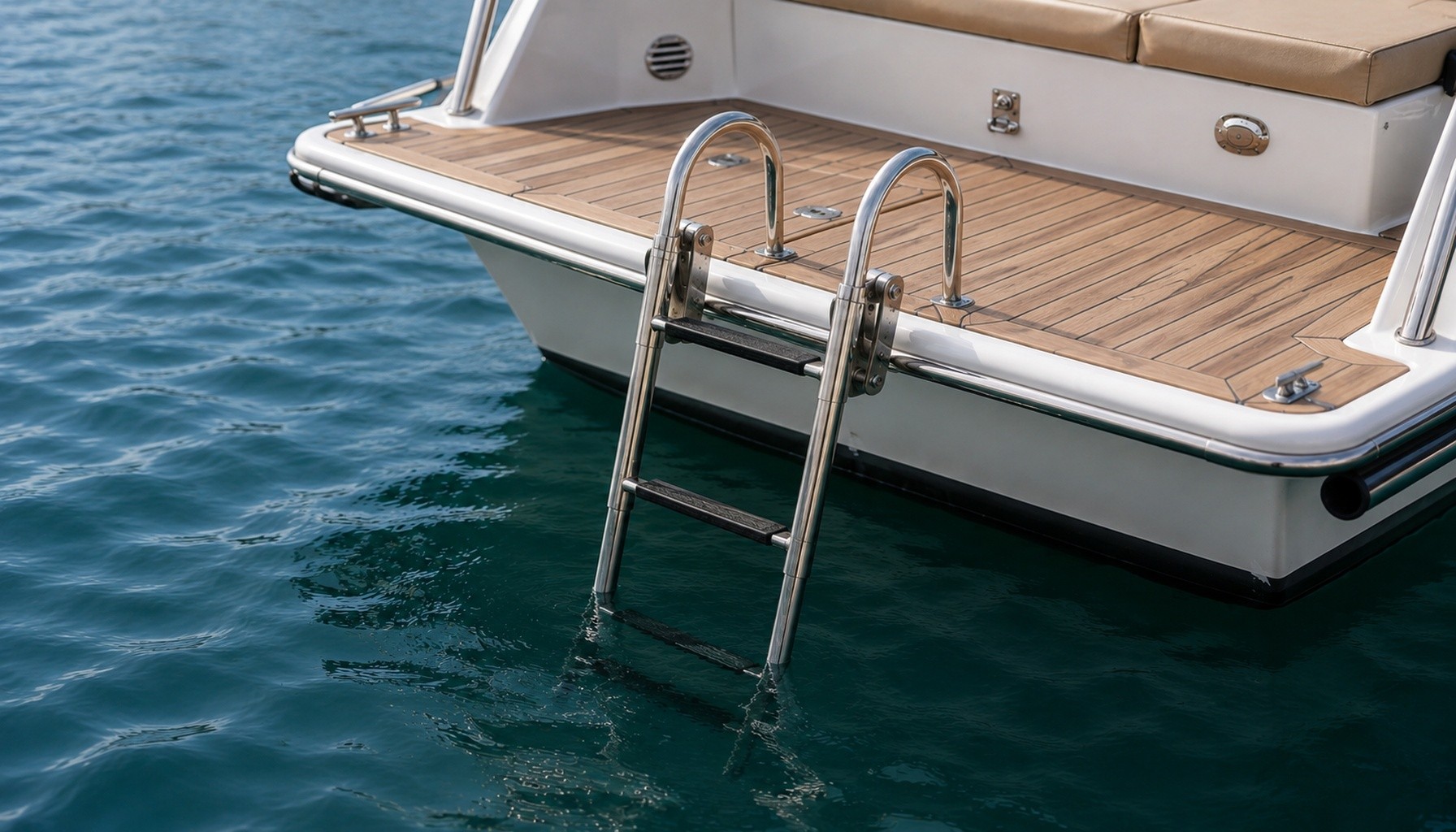 Choosing the Right Ladder for Your Boat